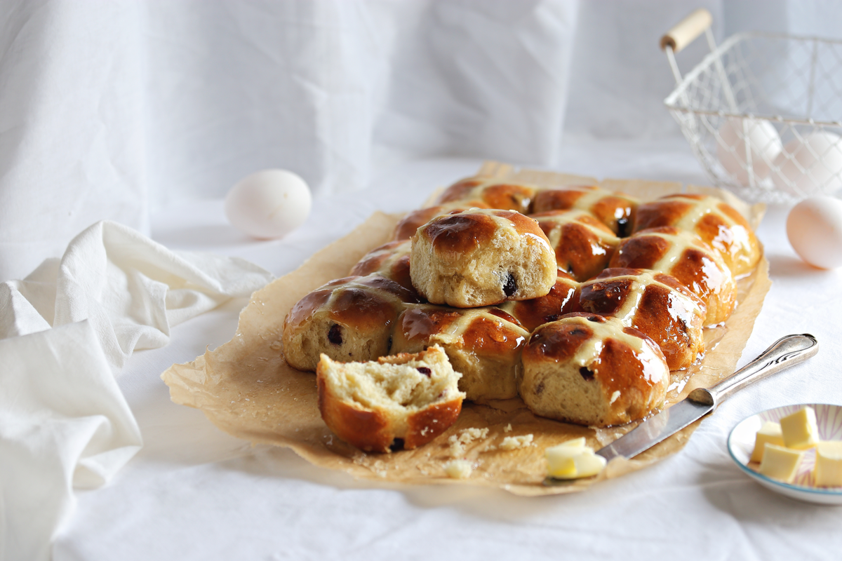 Hot cross buns easter